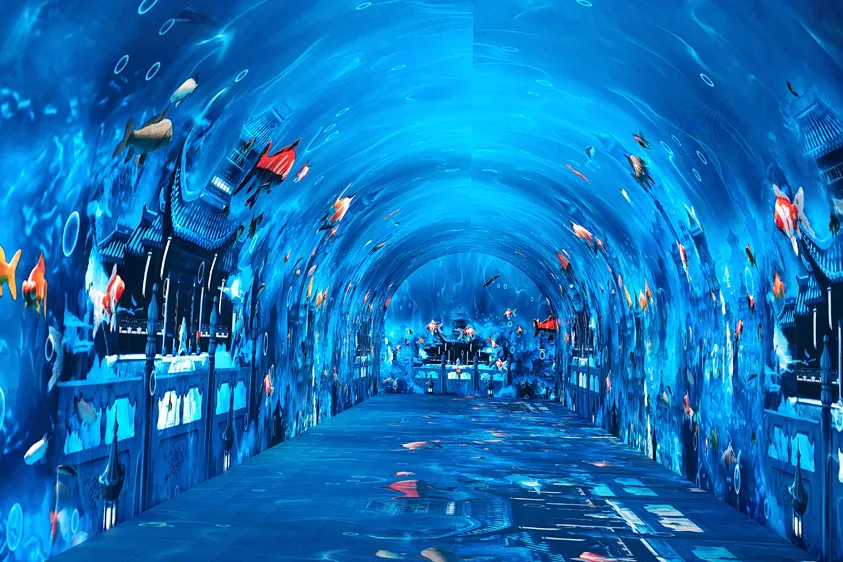 Xianju Yaluecheng Happy World P2.5 Tunnel LED Screen.webp